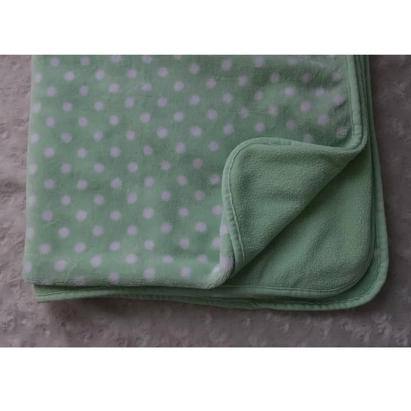 northpoint Bedding Northpoint Baby Blanket Green White Polka Dot